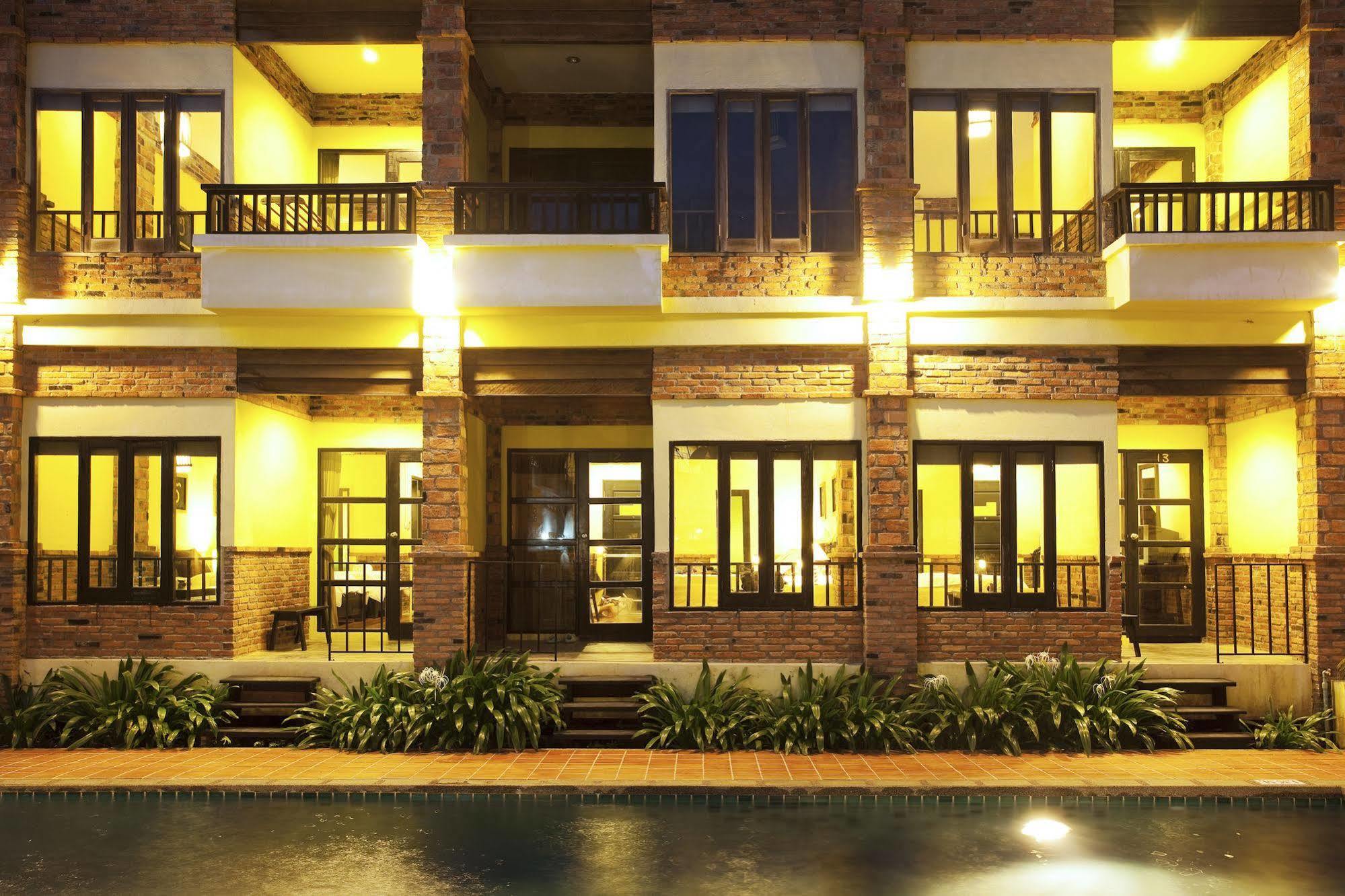 Motive Cottage Resort Khao Lak Extérieur photo